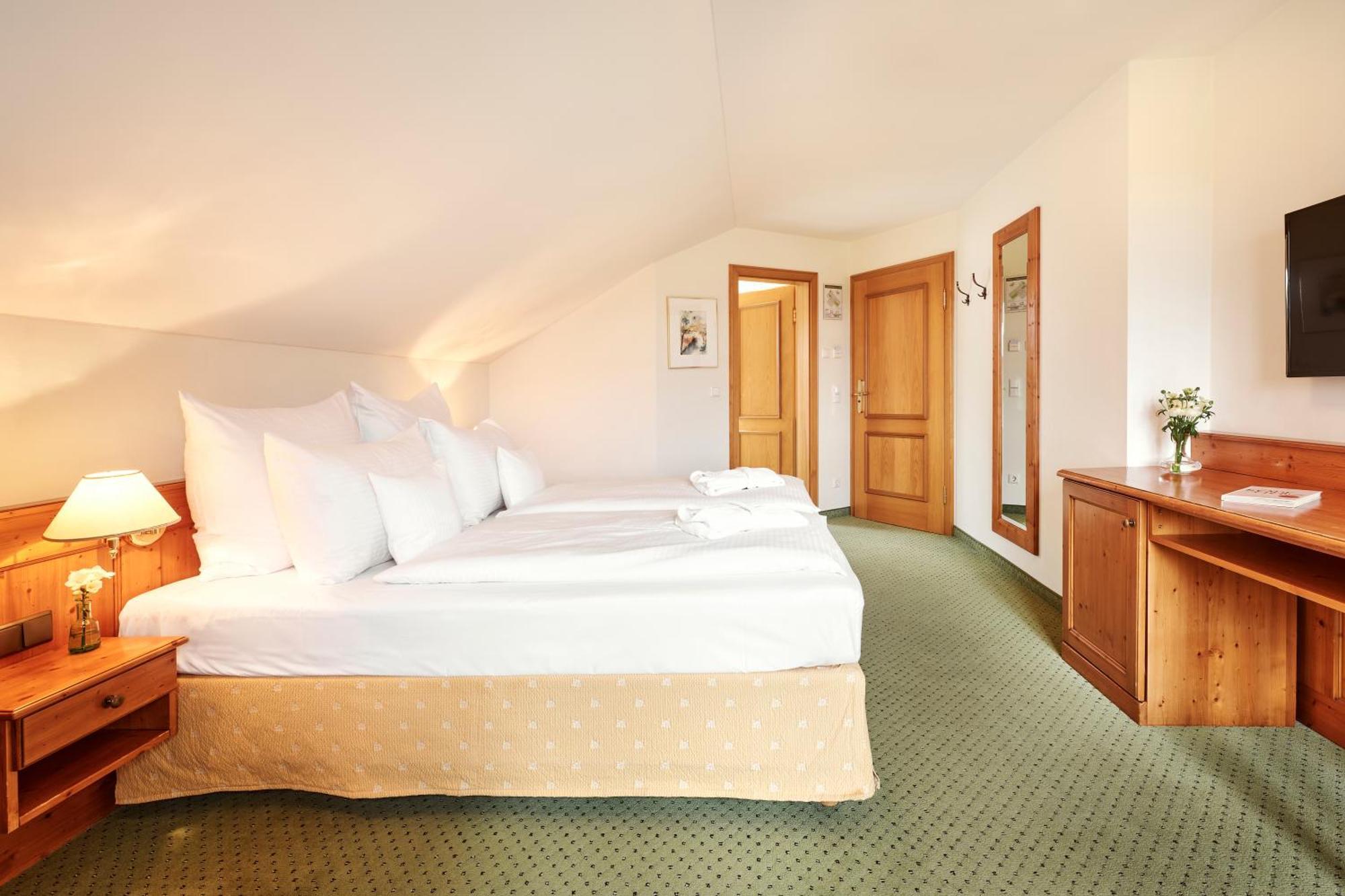 Hotel Auf Der Gsteig Gmbh Lechbruck am See Pokój zdjęcie